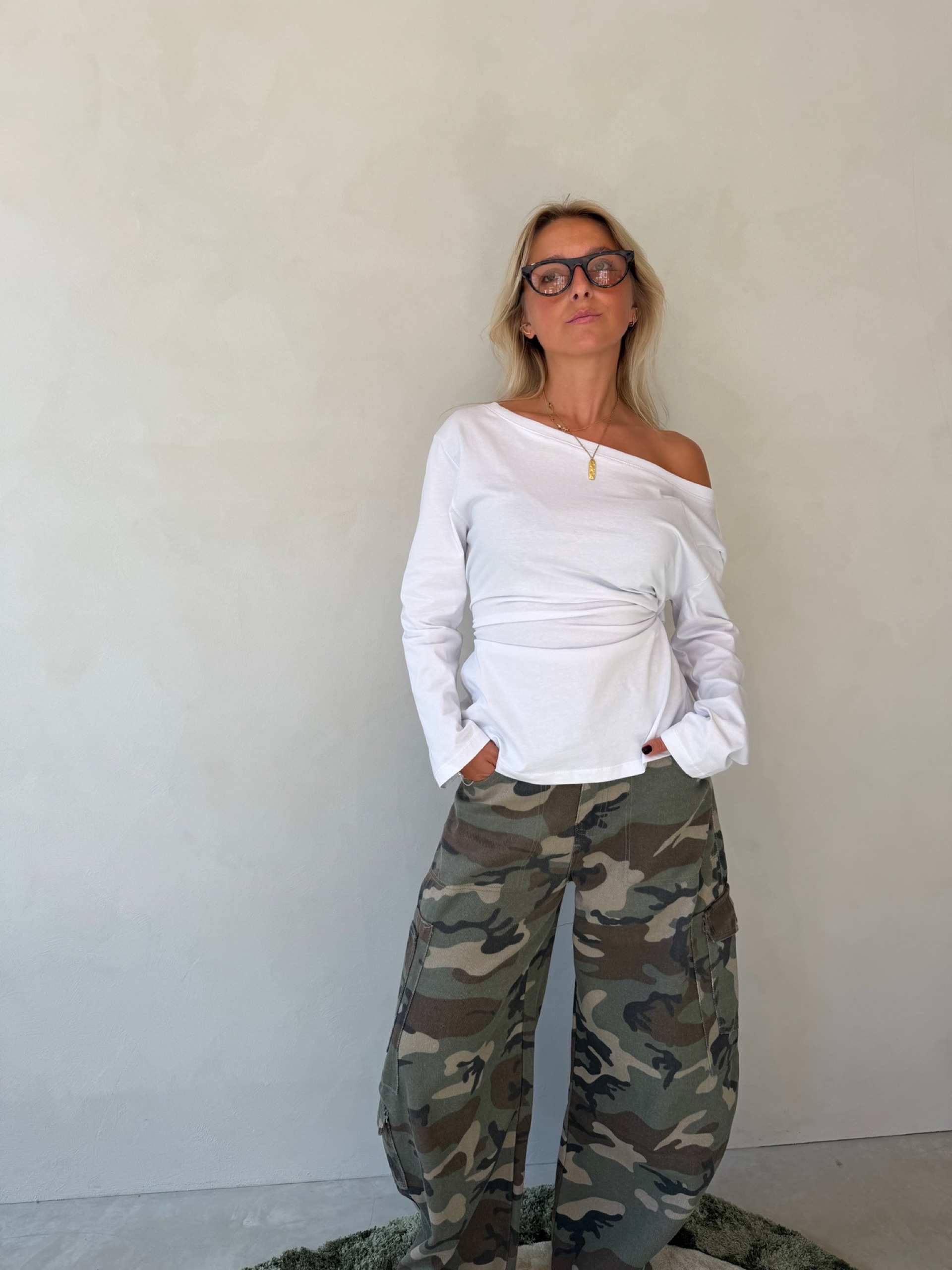 Olivia long sleeve white